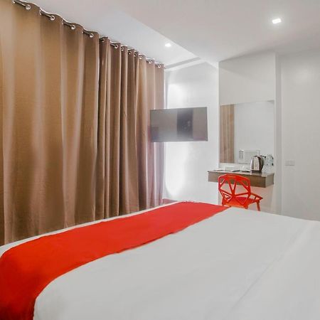 Oyo 637 Fox Hotel Quezon City Εξωτερικό φωτογραφία