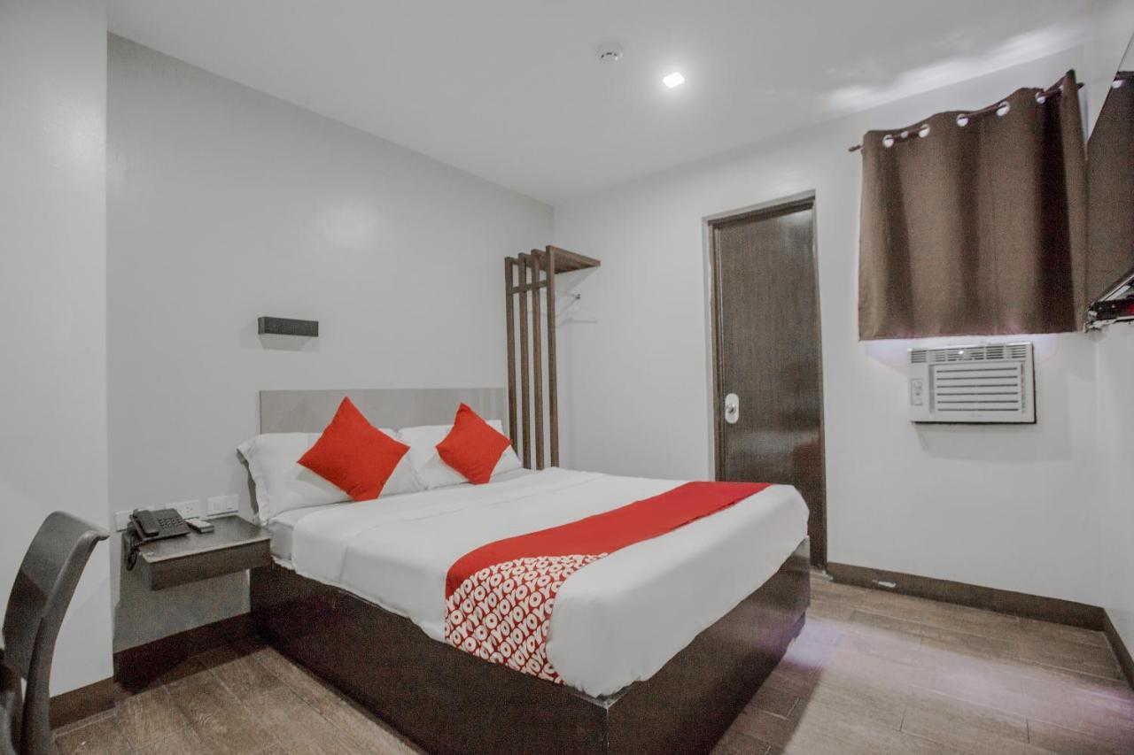Oyo 637 Fox Hotel Quezon City Εξωτερικό φωτογραφία