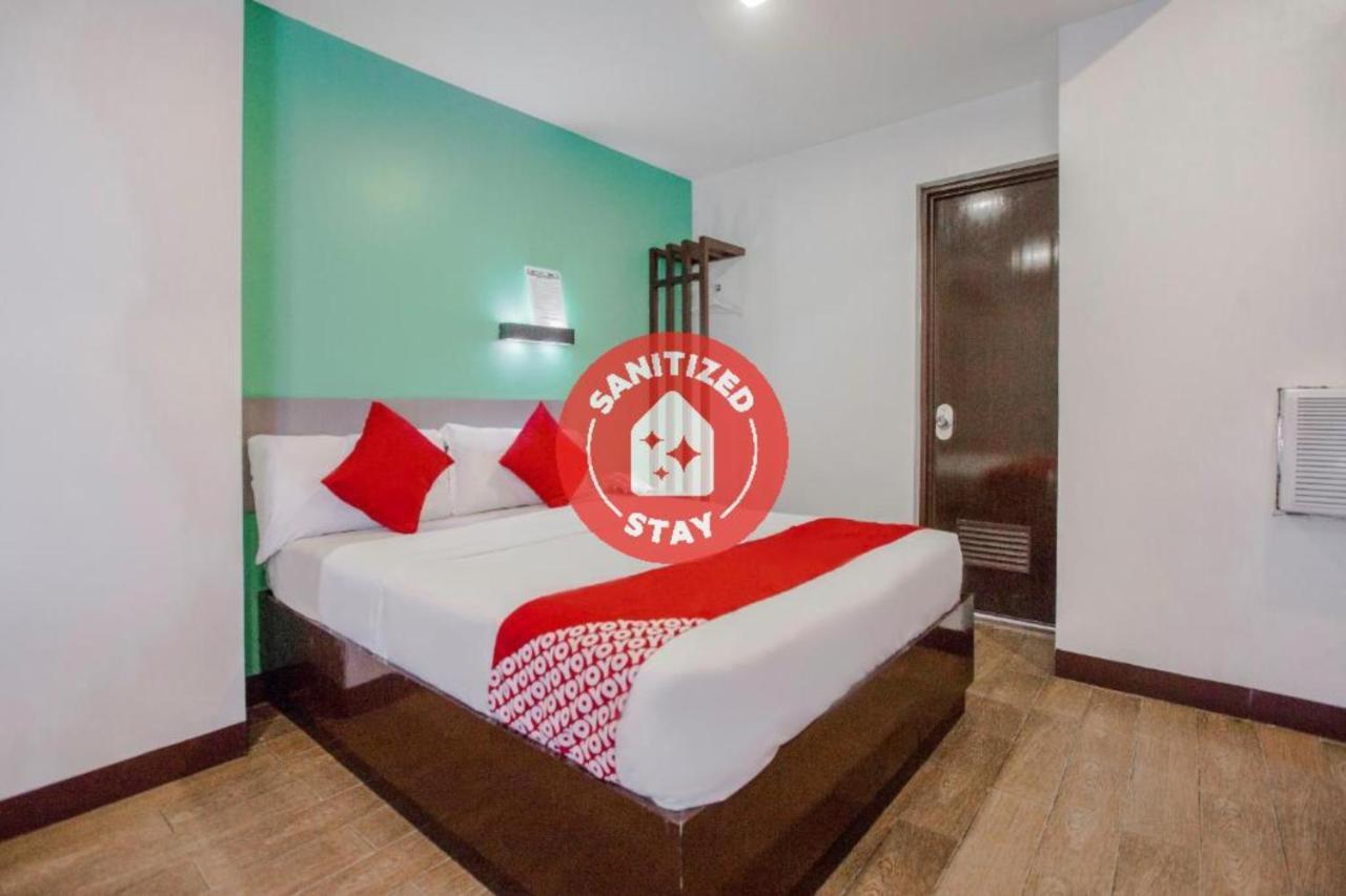 Oyo 637 Fox Hotel Quezon City Εξωτερικό φωτογραφία