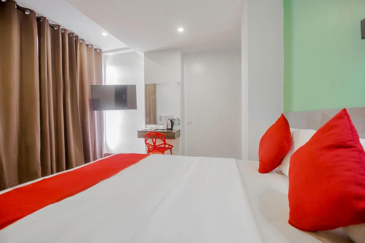 Oyo 637 Fox Hotel Quezon City Εξωτερικό φωτογραφία