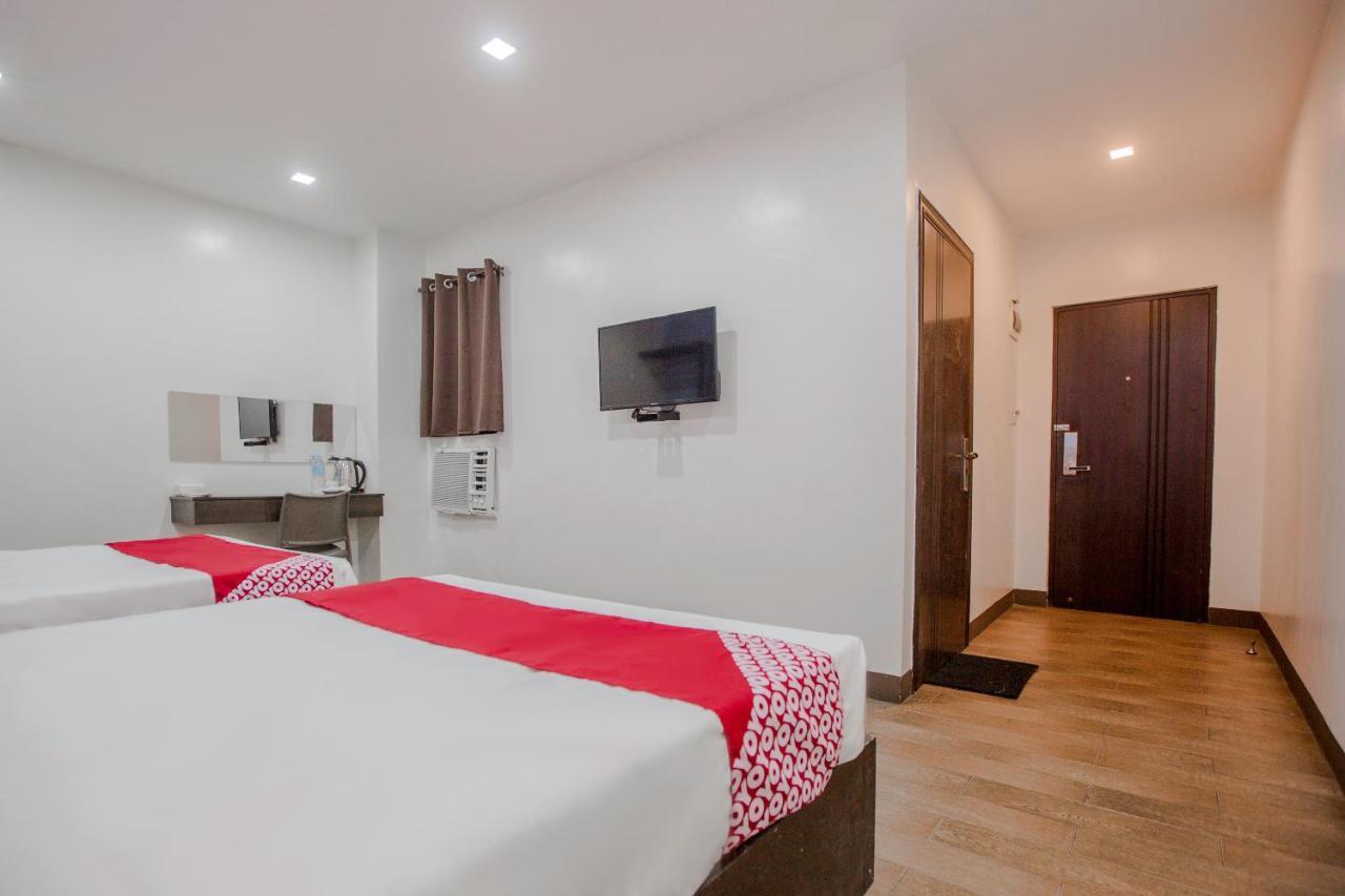 Oyo 637 Fox Hotel Quezon City Εξωτερικό φωτογραφία