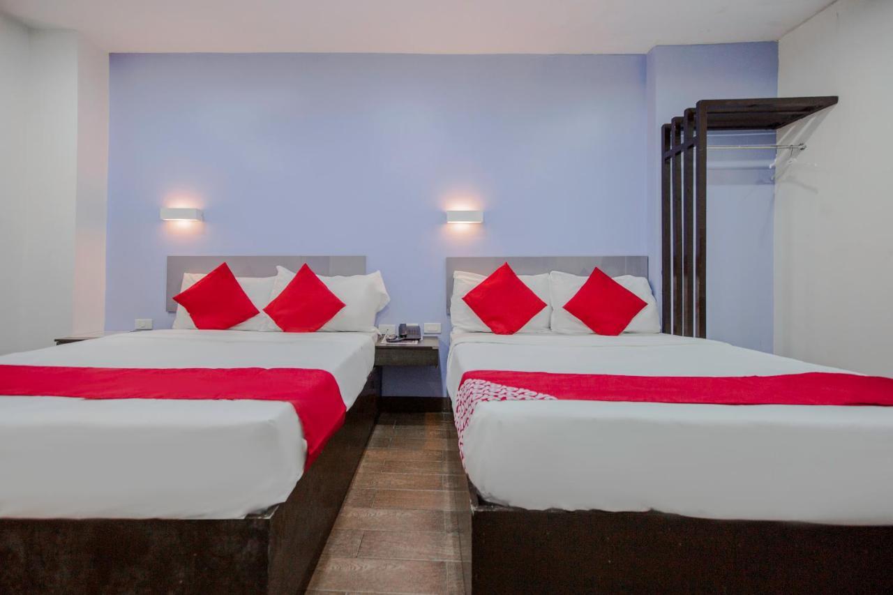 Oyo 637 Fox Hotel Quezon City Εξωτερικό φωτογραφία