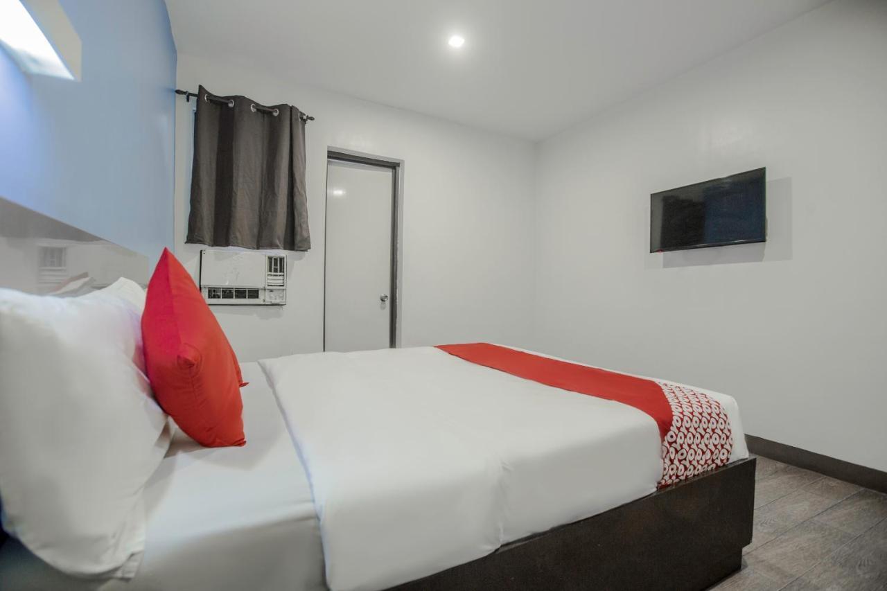 Oyo 637 Fox Hotel Quezon City Εξωτερικό φωτογραφία