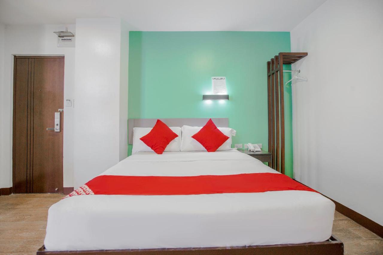 Oyo 637 Fox Hotel Quezon City Εξωτερικό φωτογραφία