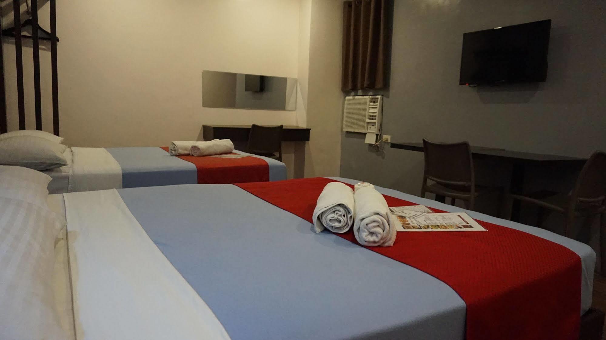 Oyo 637 Fox Hotel Quezon City Εξωτερικό φωτογραφία
