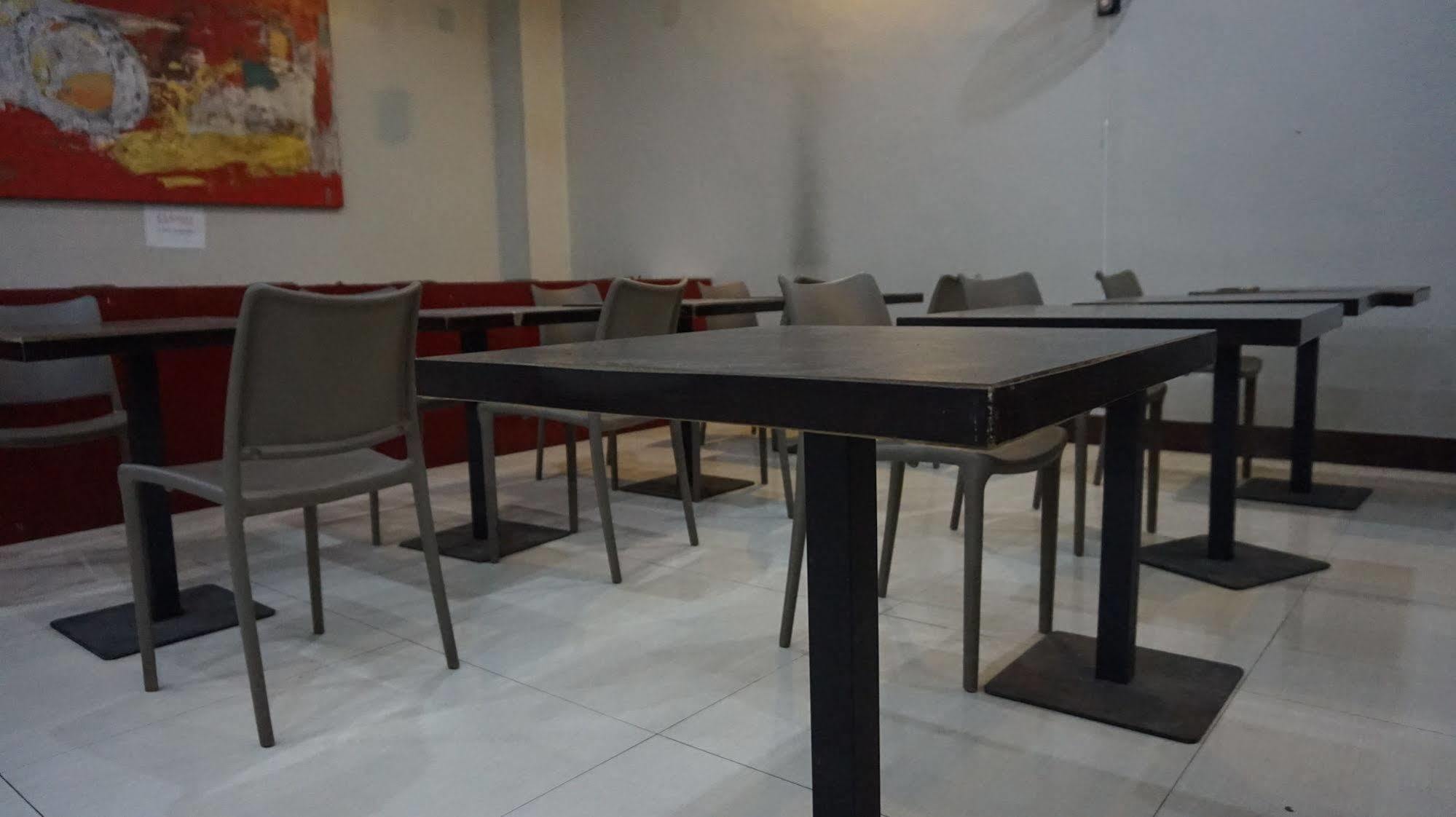 Oyo 637 Fox Hotel Quezon City Εξωτερικό φωτογραφία